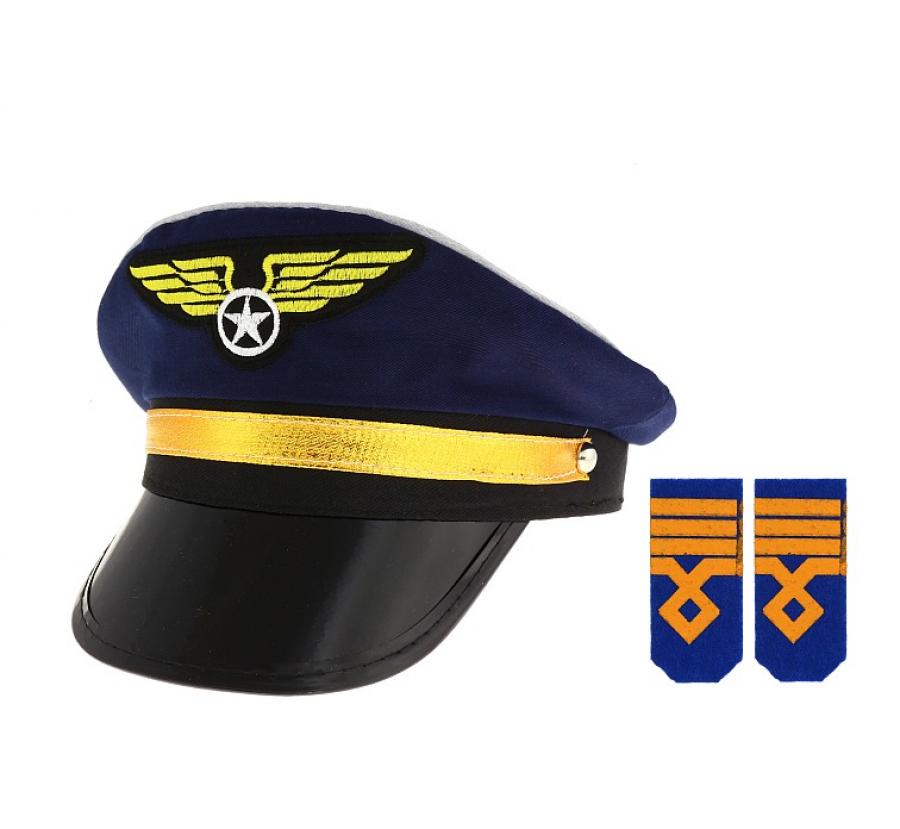 Flughattur og flugmerki á skyrtu