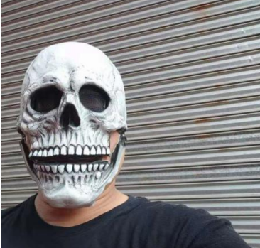 Latexgríma. Hauskúpa hvít