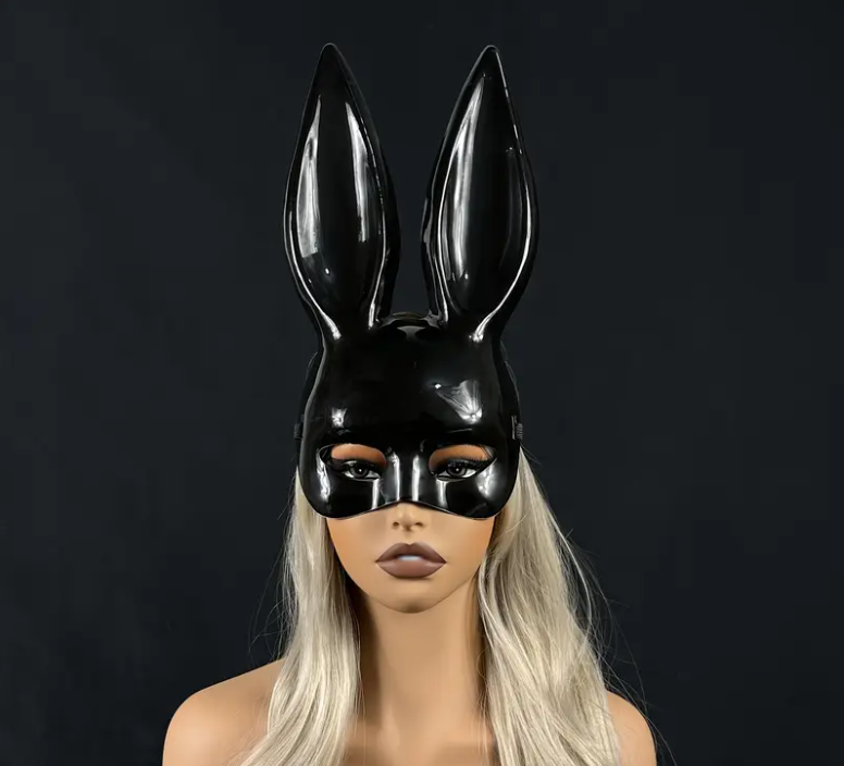 Gríma. Kanína. Svört